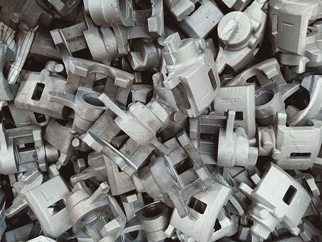 டக்டைல் ​​இரும்பு வார்ப்புகளின் கார்பன் உள்ளடக்கம் என்ன?